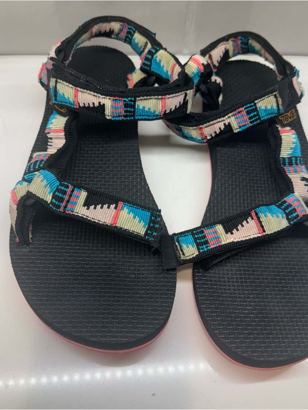 Teva Original Universal Sandals Geometric Print Black Pink Women’s Size 8 - Picture 2 of 9